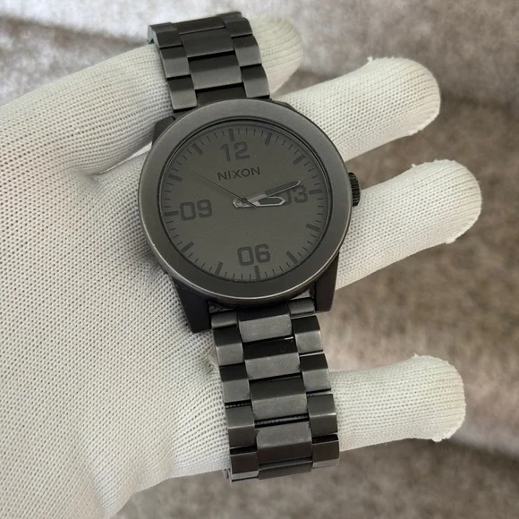 Nixon Corporal Stainless Steel GrayWatch men’s